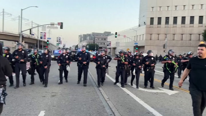 LA police swiftly enforce downtown curfew as protests against Trump’s immigration crackdown continue